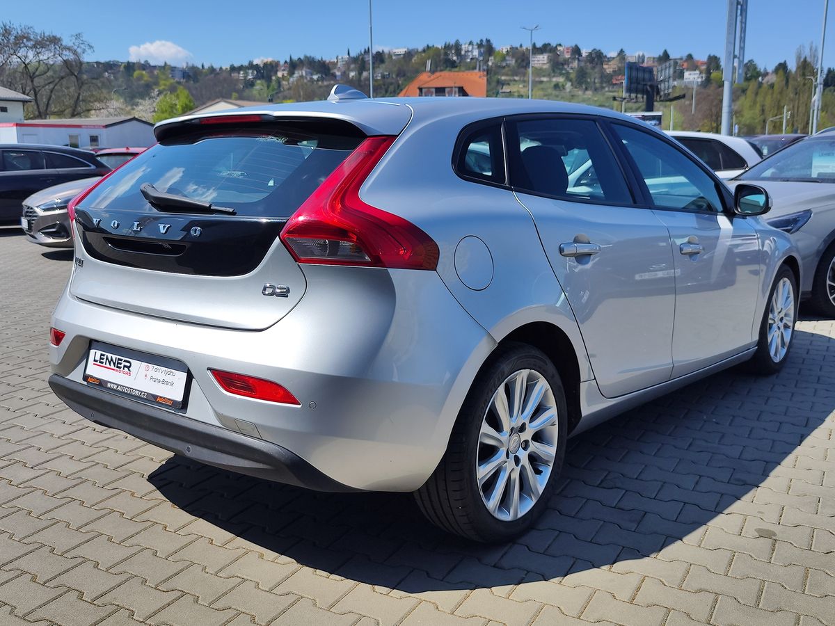 Volvo V40