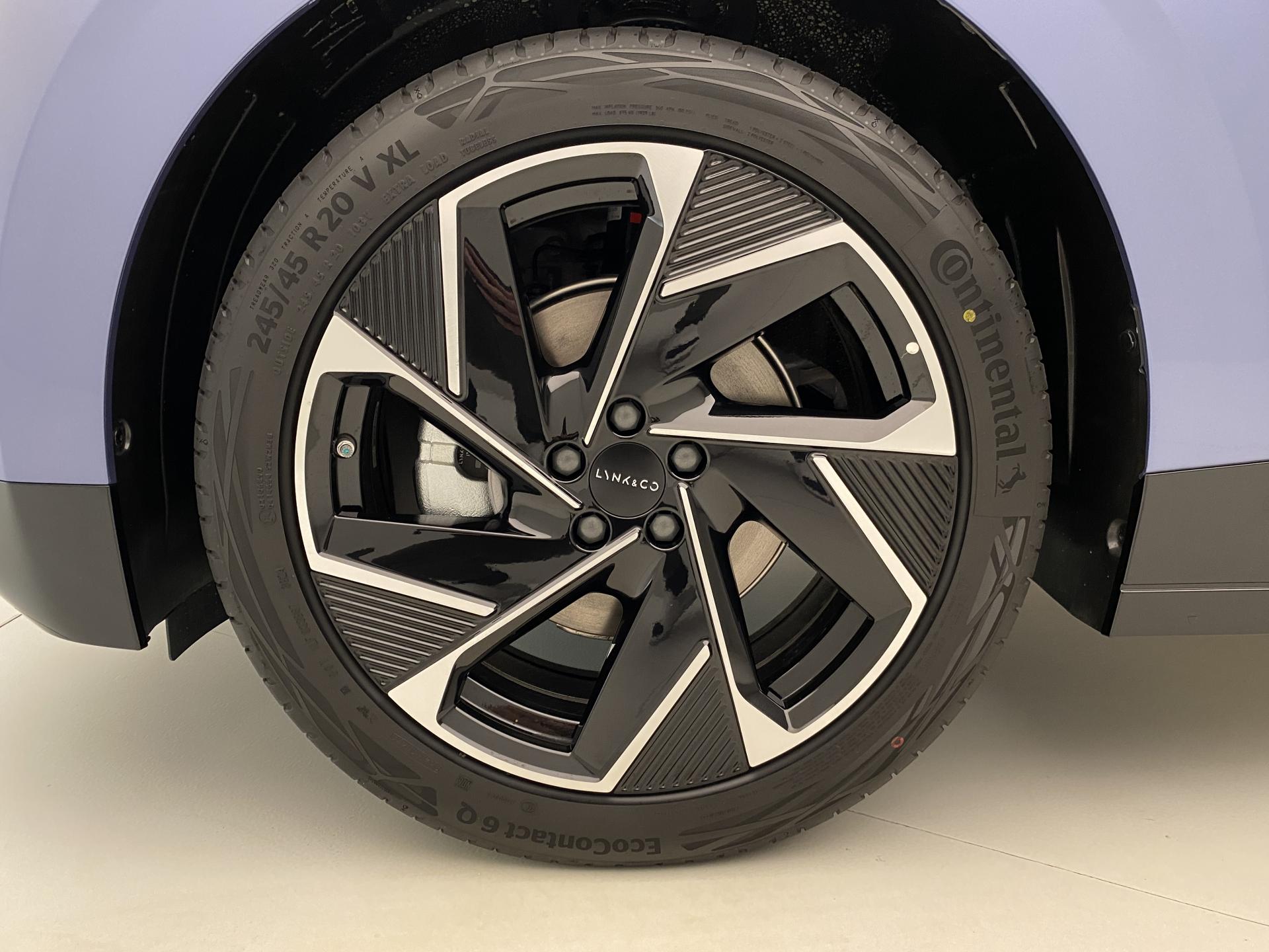 Lynk & Co VWB