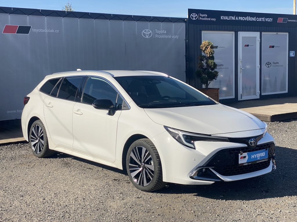 Toyota Corolla 1.8HEV, ČR, Style, DPH