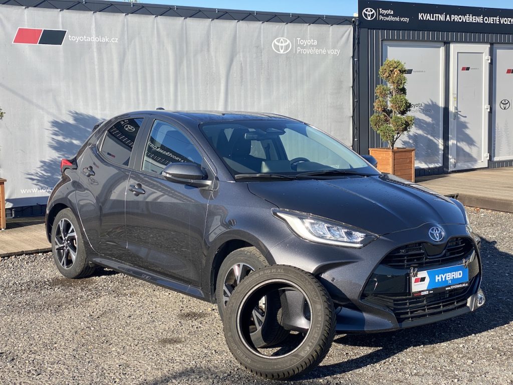 Toyota Yaris 1.5HEV, ČR-1m, Style, DPH