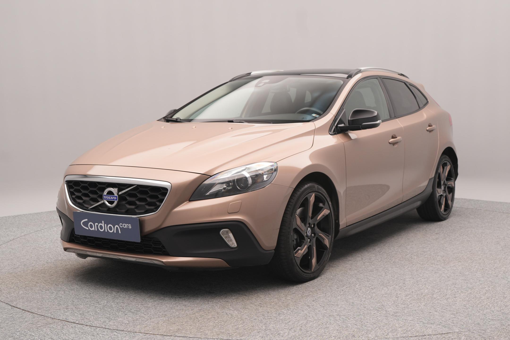 Volvo V40 CC T5 AWD SUMMUM AUT CZ