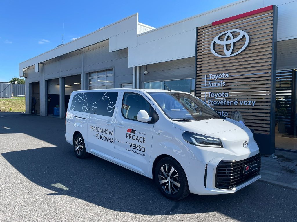 Toyota Proace Verso Proace Verso 8 AT AE Family 8S