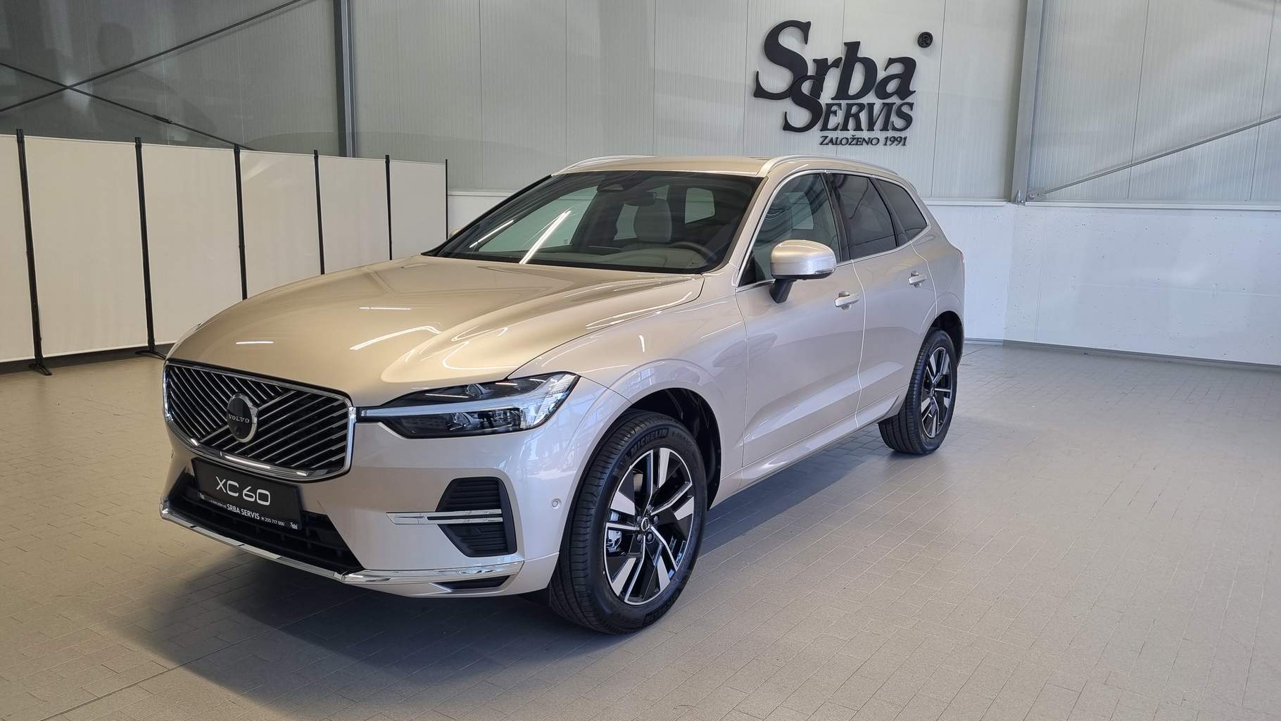 Volvo XC60 B5 2.0L 250+14 HP AT8 AWD PLUS Bright (benzín)