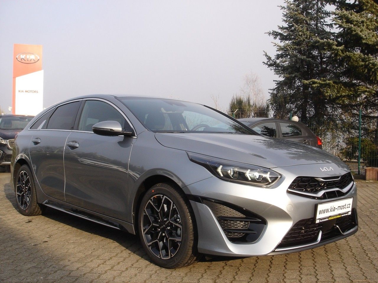 KIA Proceed NOVINKA 1.5 T-GDi GT LINE PLUS 2025