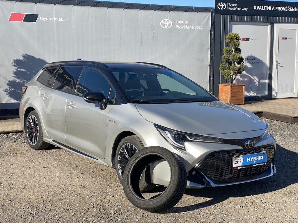 Toyota Corolla 2.0HSD, ČR-1m, GR Sport, DPH