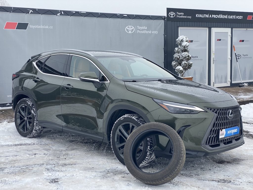 Lexus NX 350h 2.5HEV, ČR-1m, Executive Top
