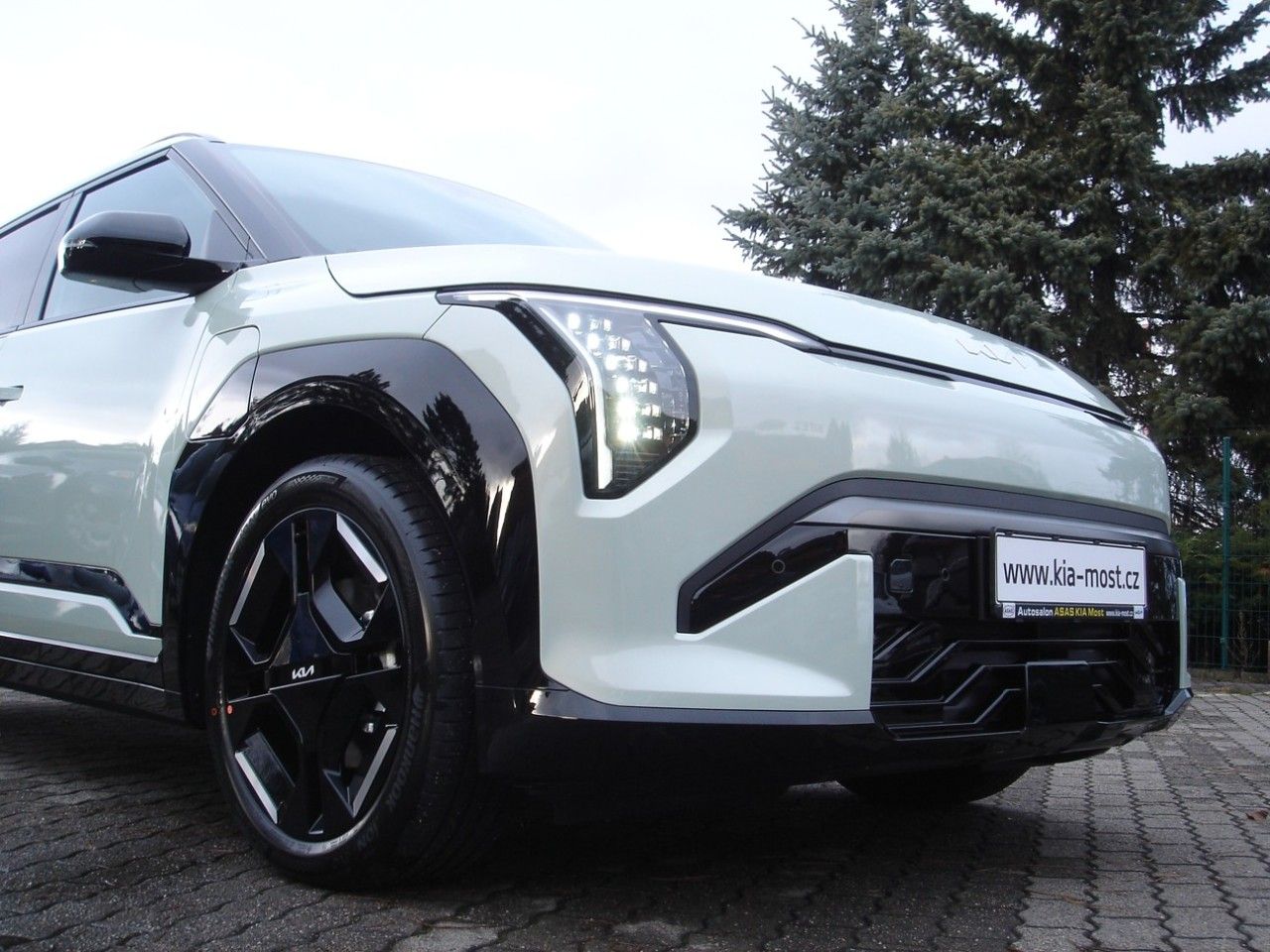 KIA EV3