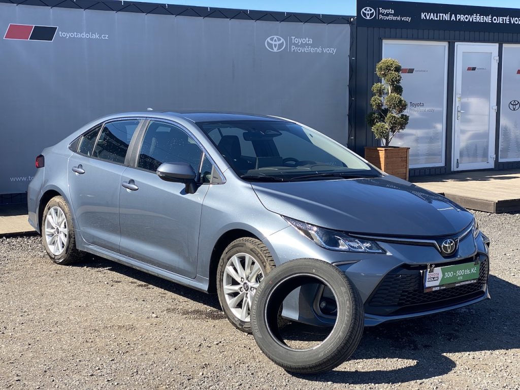 Toyota Corolla 1.5i, ČR, Comfort, automat