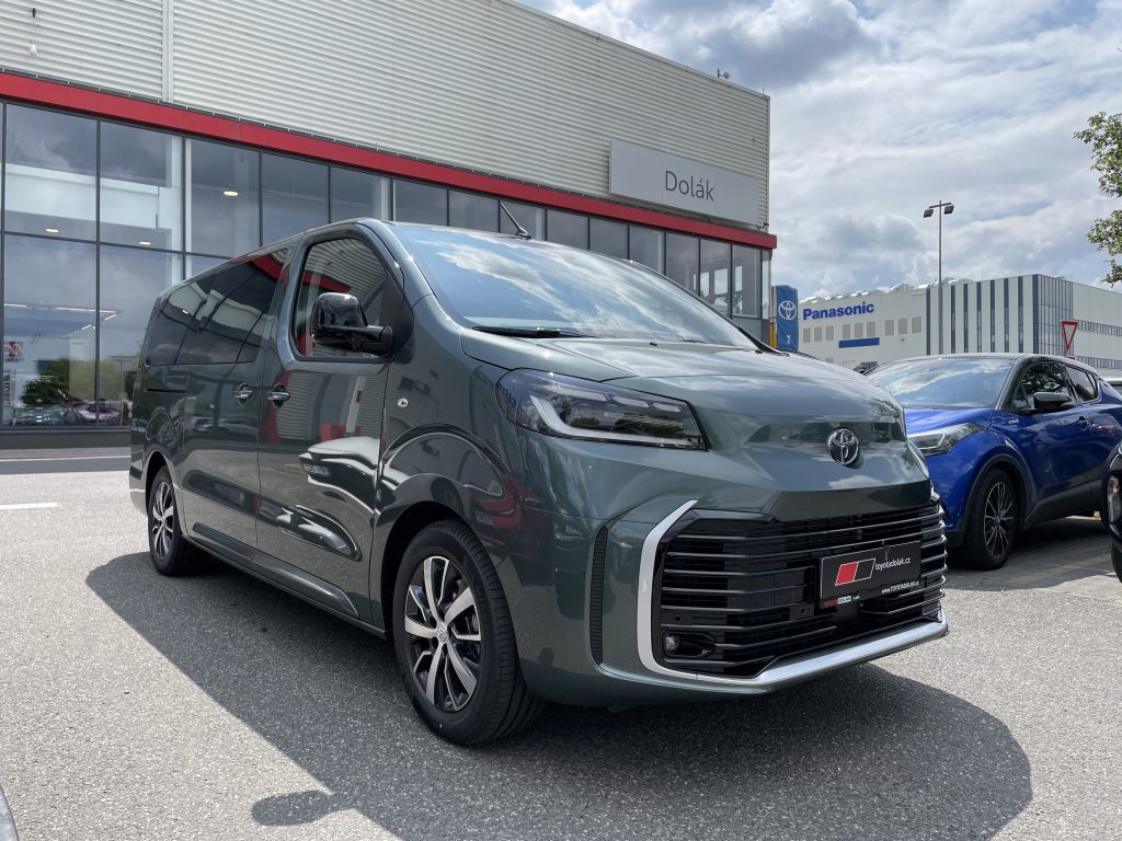 Toyota Proace Verso 2.0D-4D 8AT L1Family 8S Webas