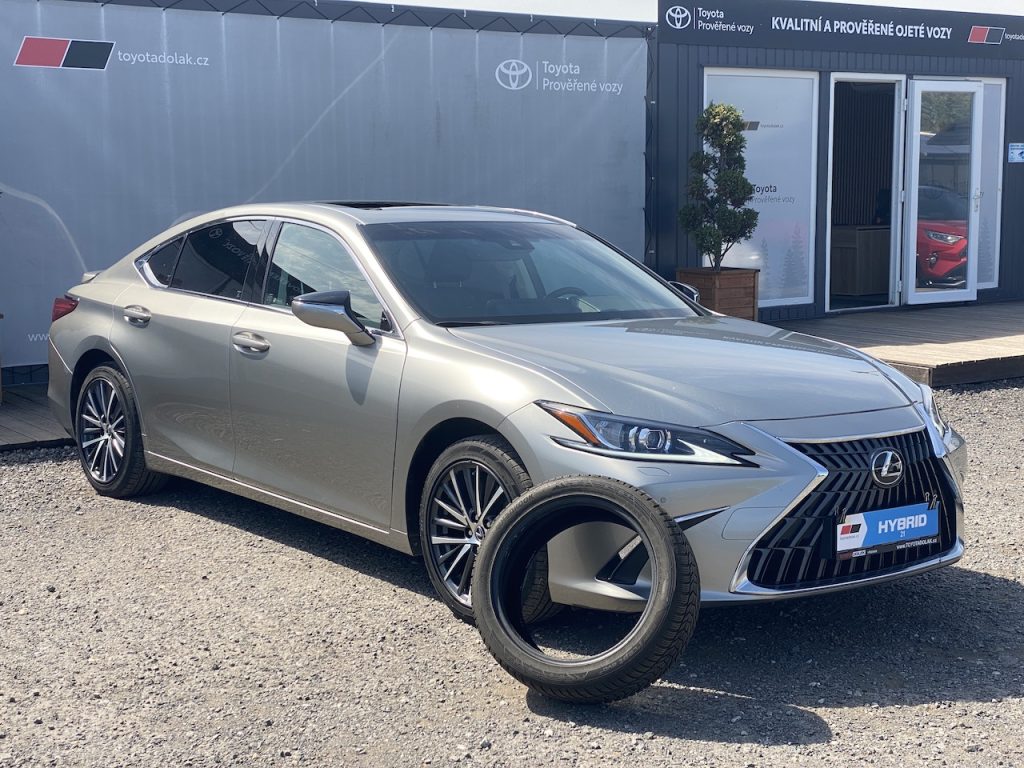 Lexus 2.5HEV, ČR, Limited Edition