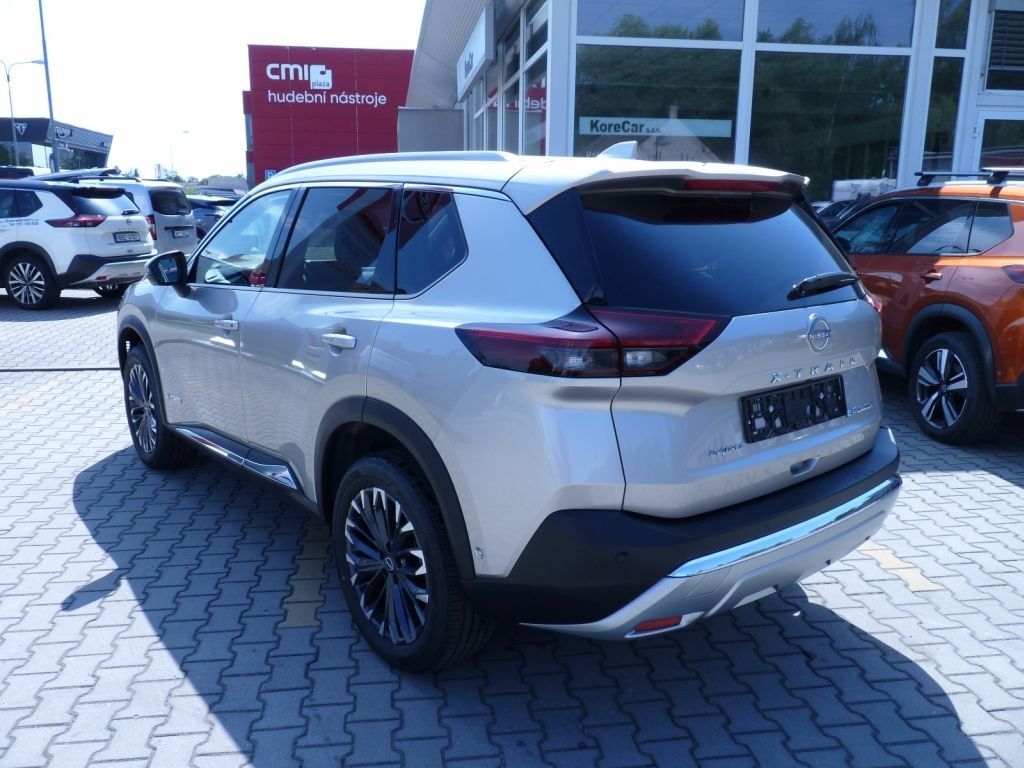 Nissan X - Trail