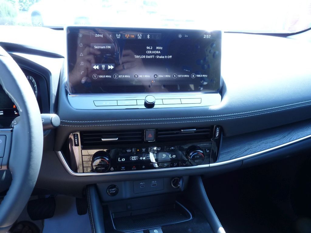 Nissan X - Trail