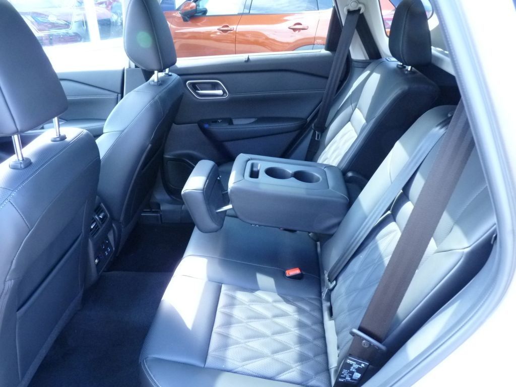 Nissan X - Trail