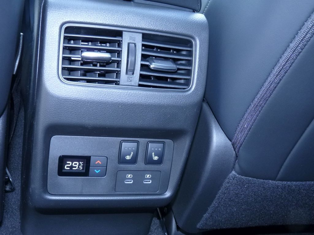 Nissan X - Trail