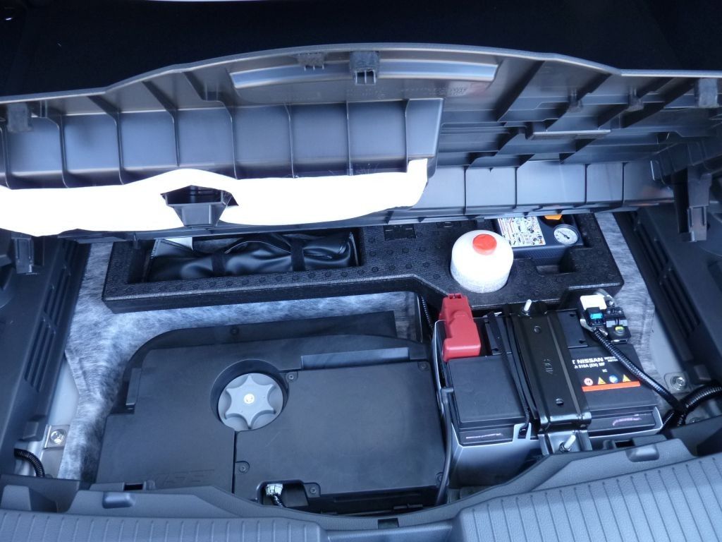 Nissan X - Trail