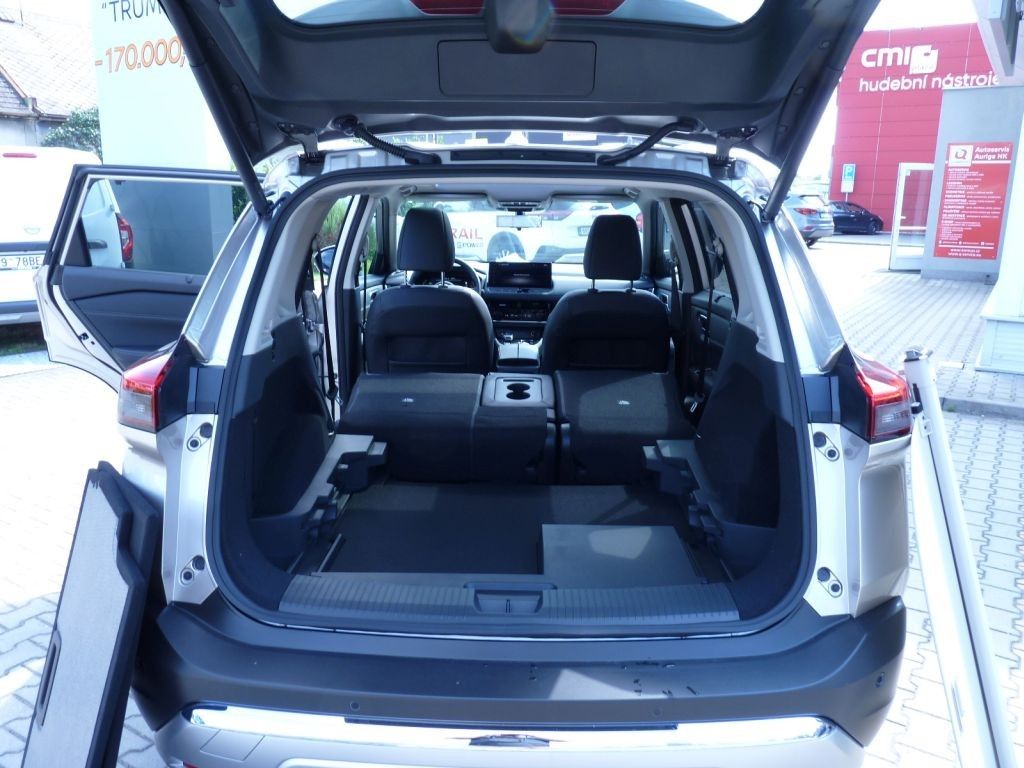Nissan X - Trail