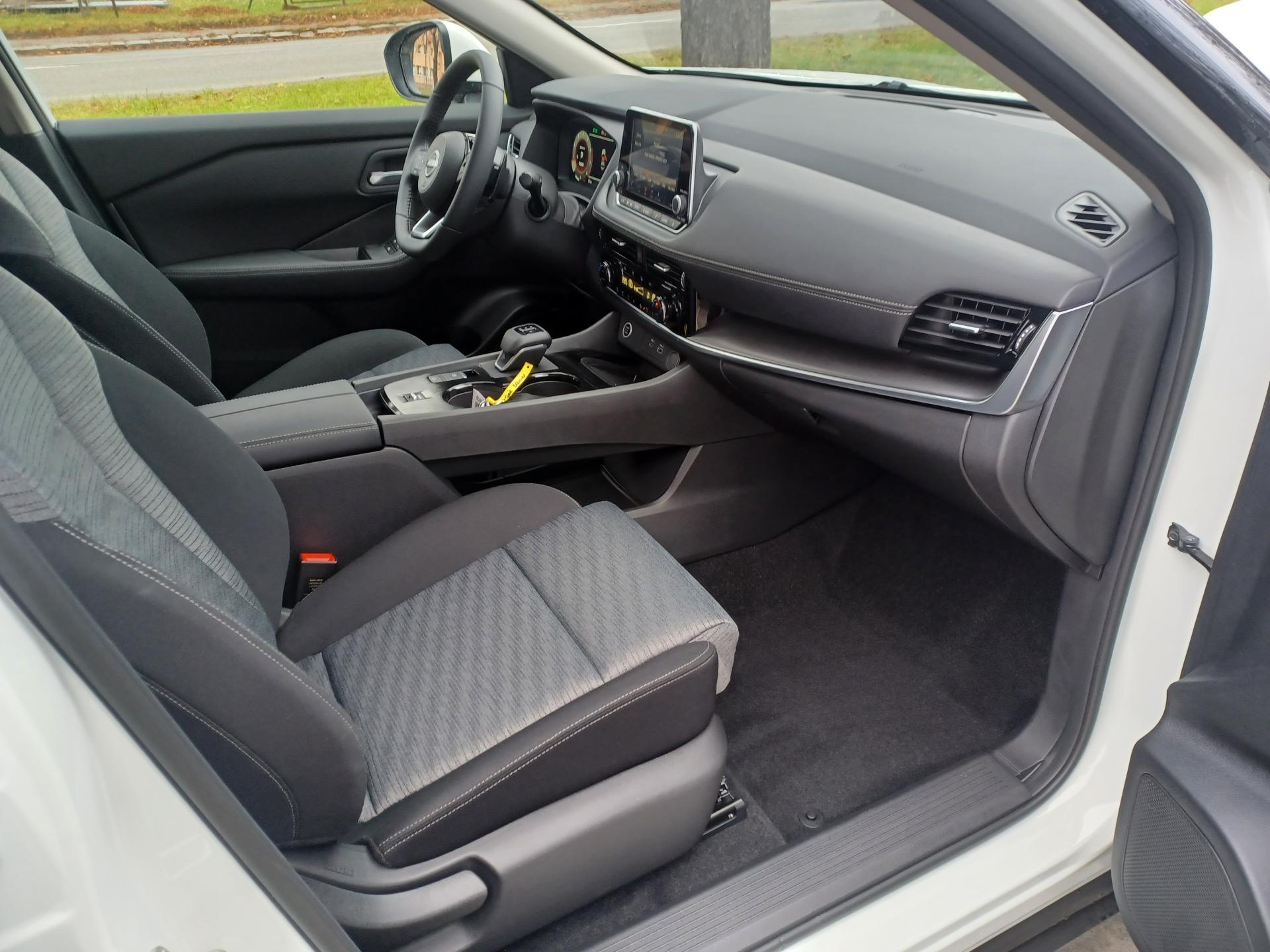 Nissan X - Trail