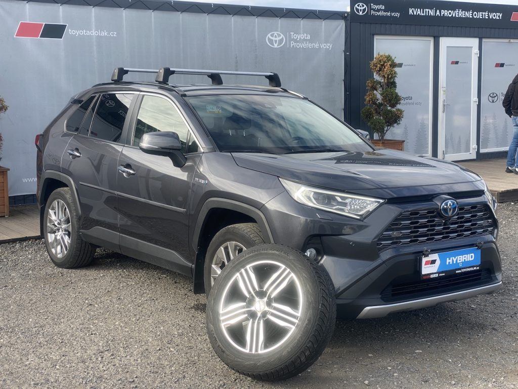 Toyota RAV4 2.5HSD, ČR, Executive, 4x4