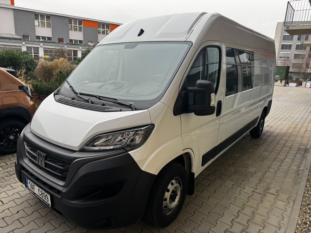 FIAT Ducato 2,2 140k 35 L3H2 6 míst - skladem