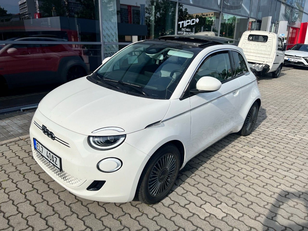 FIAT 500E ICON HB 42KWH - skladem