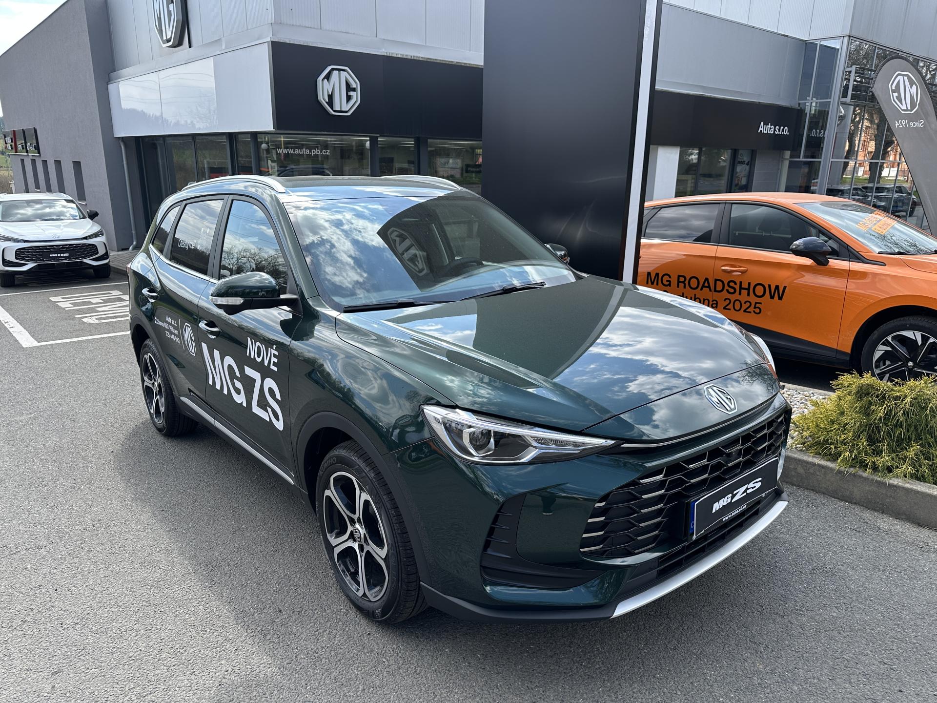 MG ZS Hybrid+ EXCLUSIVE