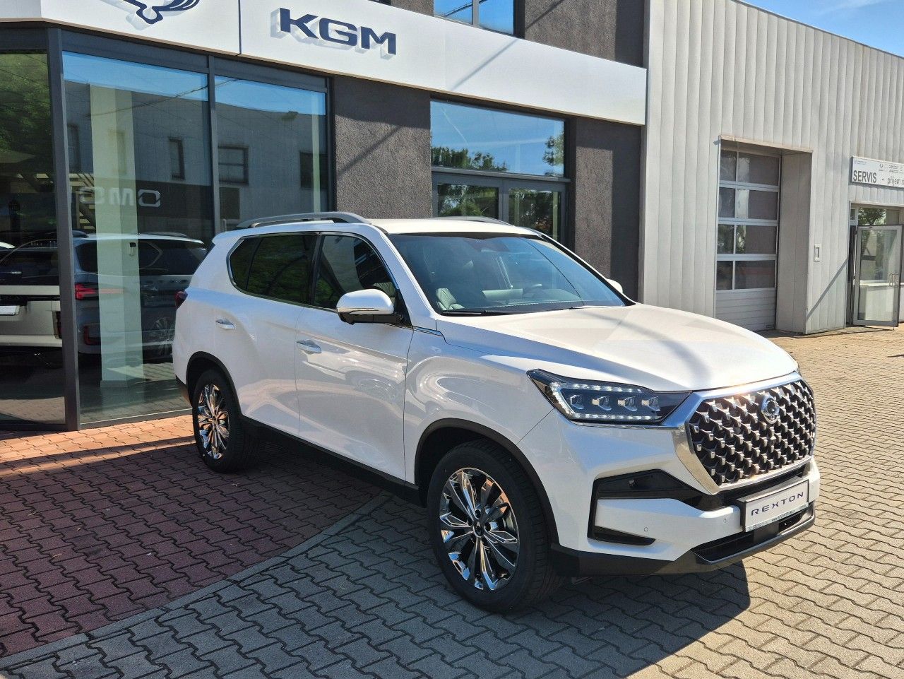 KGM Rexton