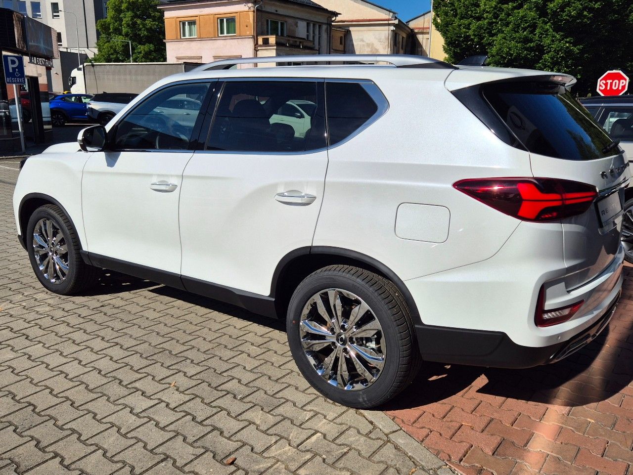KGM Rexton