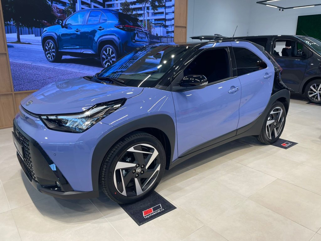 Toyota Aygo 1.5L  Hybrid Executive 116HP