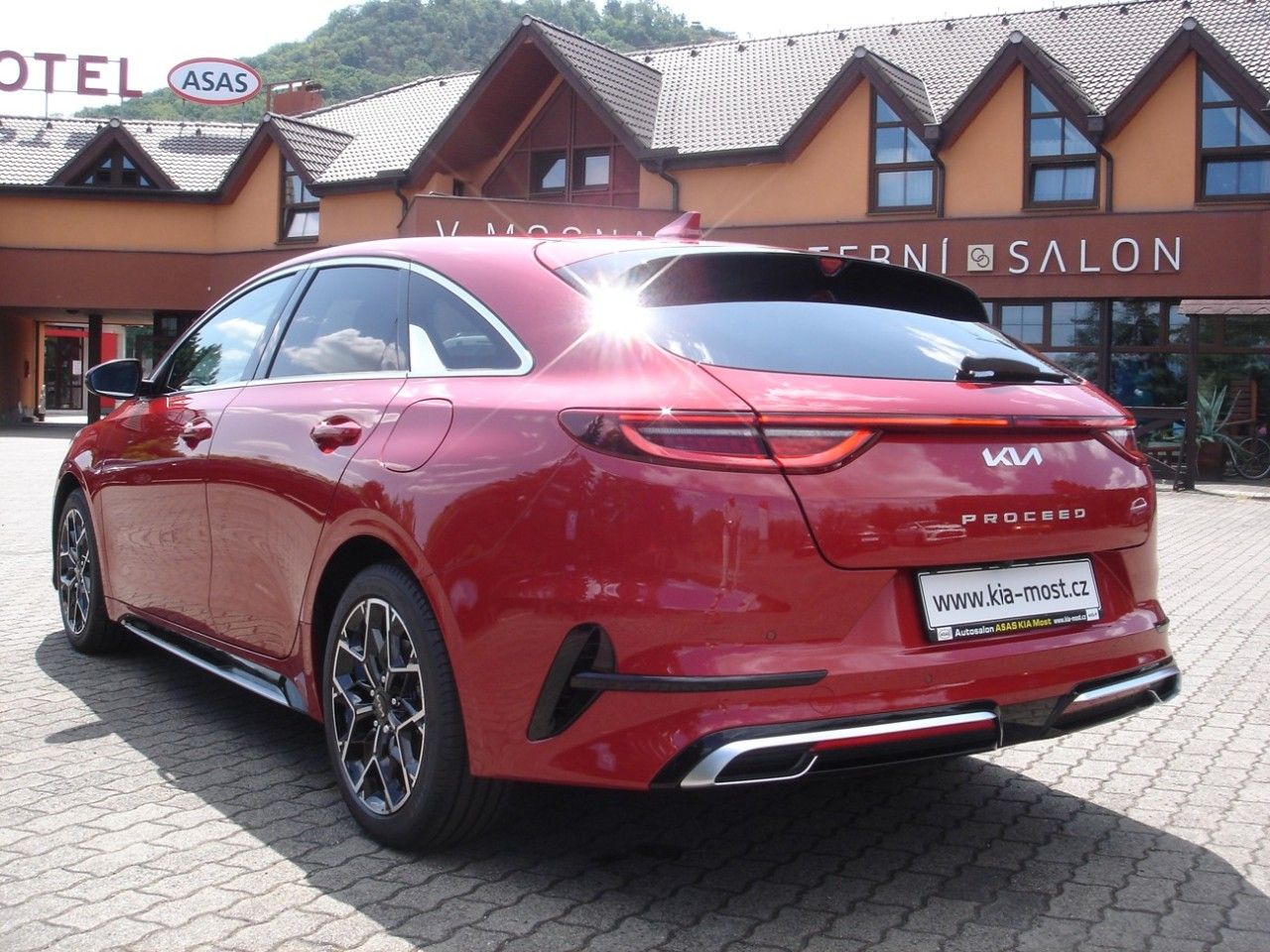 KIA Proceed