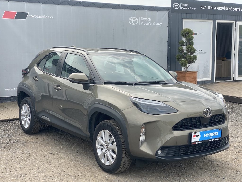 Toyota Yaris Cross 1.5HEV, ČR-1m, Comfort, DPH
