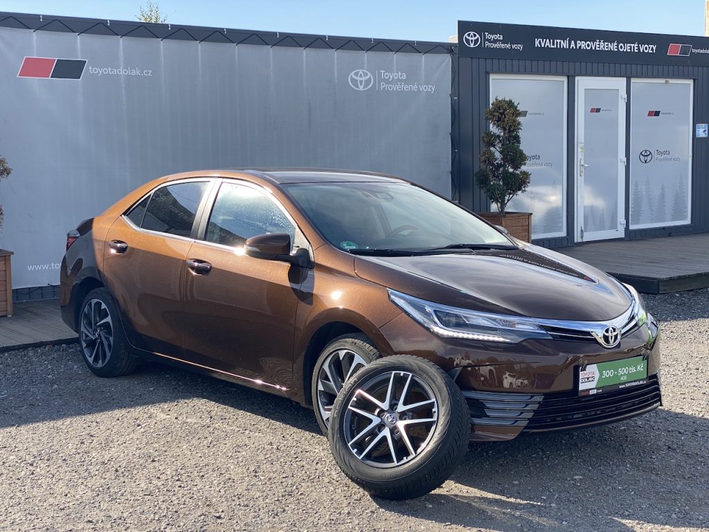 Toyota Corolla 1.6i, ČR, Executive, záruka