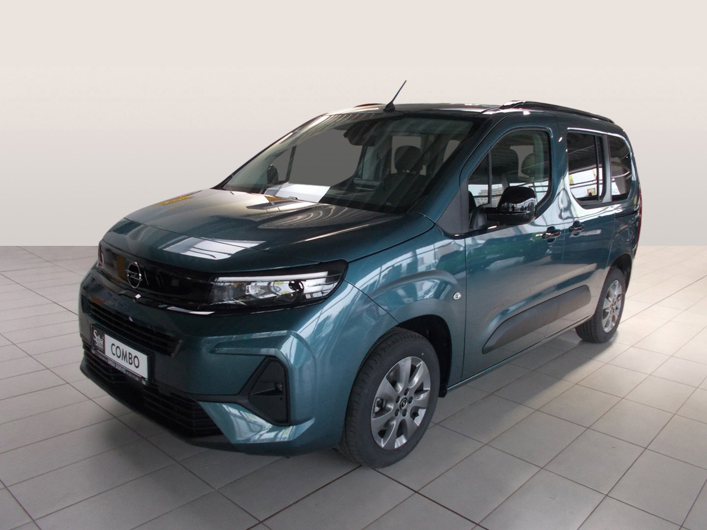 Opel Combo Edition Plus L1H1 1.2 TURBO (81kW/110k) MT6