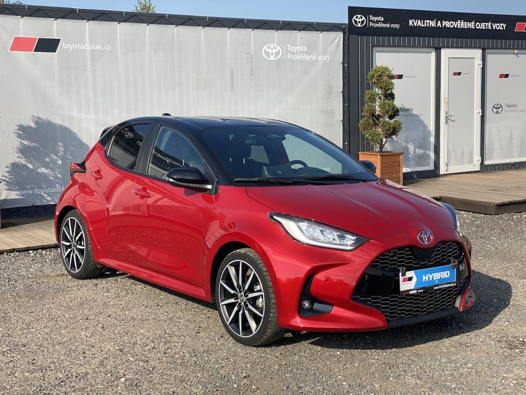 Toyota Yaris 1.5HEV, ČR-1m, GR Sport, DPH