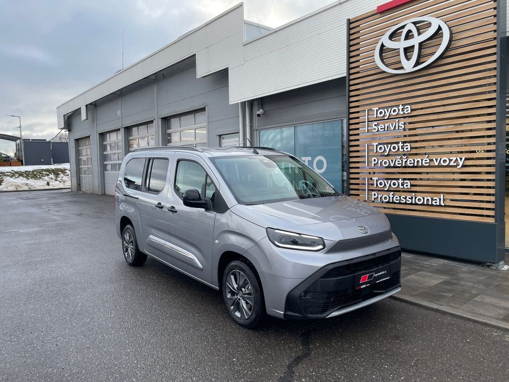 Toyota Proace City Verso 1.5L MT