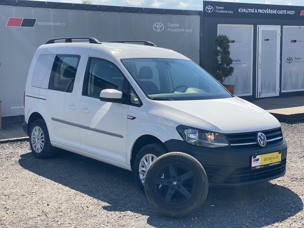 VW Caddy 2.0TDi, manual, 2x kola, tažné