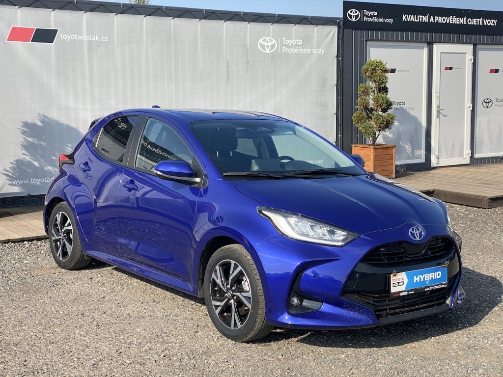 Toyota Yaris 1.5HEV, ČR, Style, záruka
