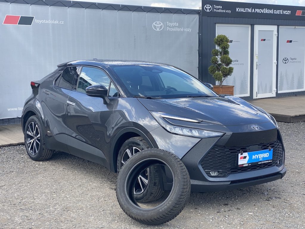 Toyota C-HR 2.0HEV, ČR-1m, Style, 4x4, DPH