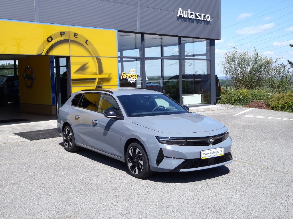 Opel Astra ST Edition Hybrid 1.2 Turbo