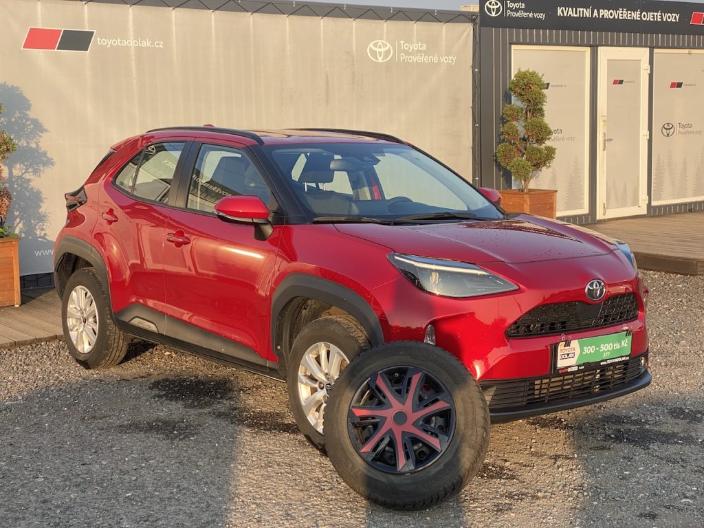 Toyota Yaris Cross 1.5i, ČR, ComTech, záruka