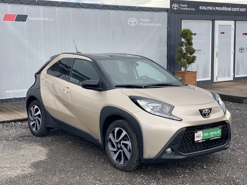 Toyota Aygo 1.0i, ČR-1m, Style, DPH