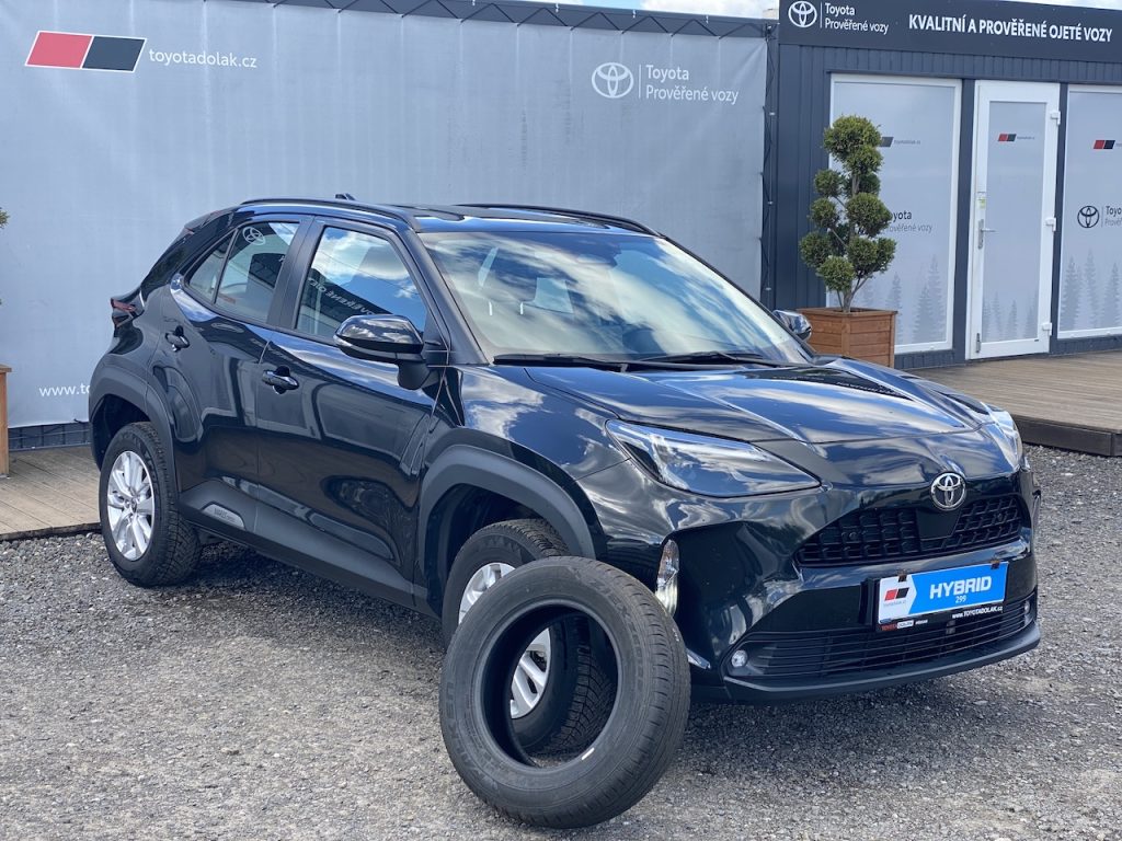 Toyota Yaris Cross 1.5HEV, ČR-1m, Comfort, DPH