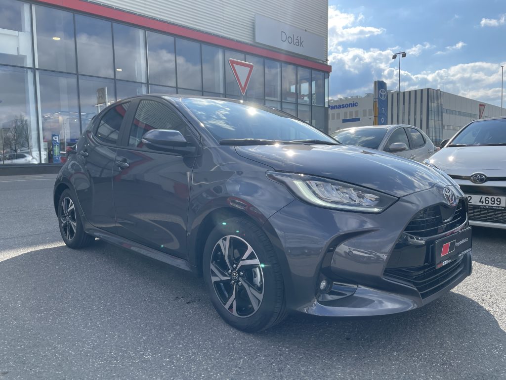Toyota Yaris 1.5 Hybrid Style ODBĚR 3/2026