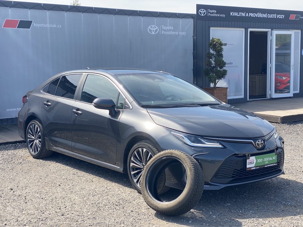 Toyota Corolla 1.5i, ČR, Style, +pneu, DPH