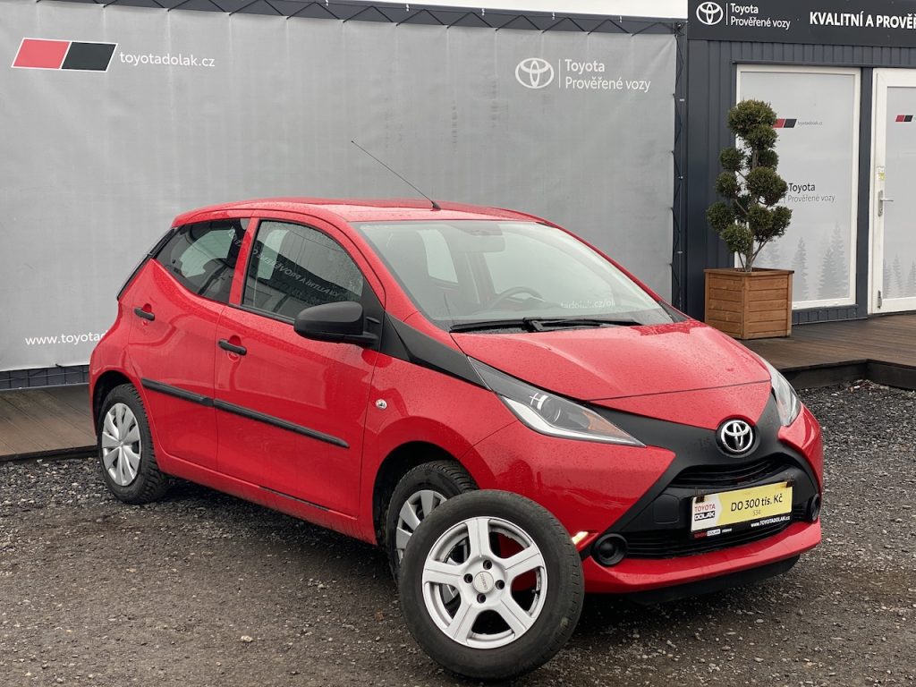Toyota Aygo 1.0i, ČR, Comfort, 2x kola