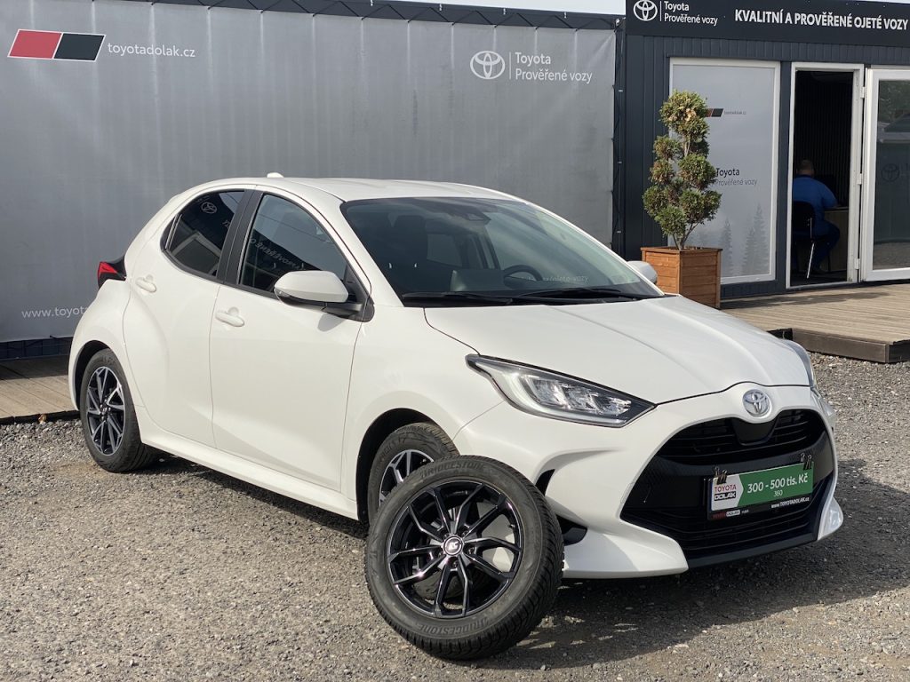 Toyota Yaris 1.5i, ČR, Style Tech, automat