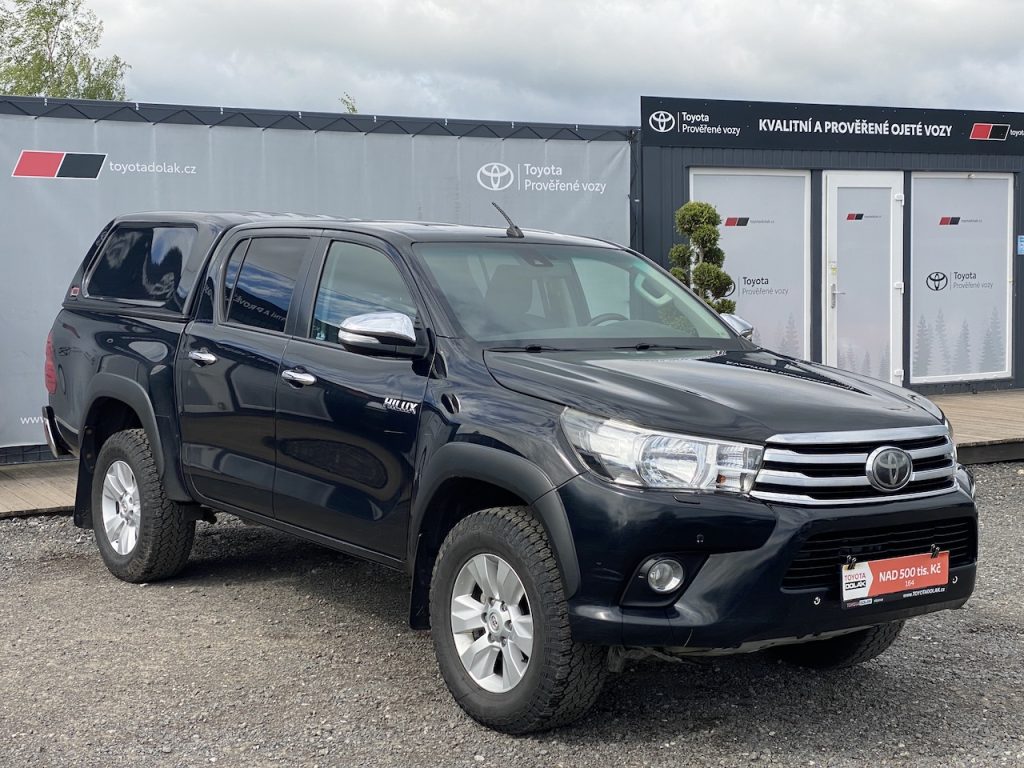 Toyota Hilux 2.4D, Webasto, automat, tažné