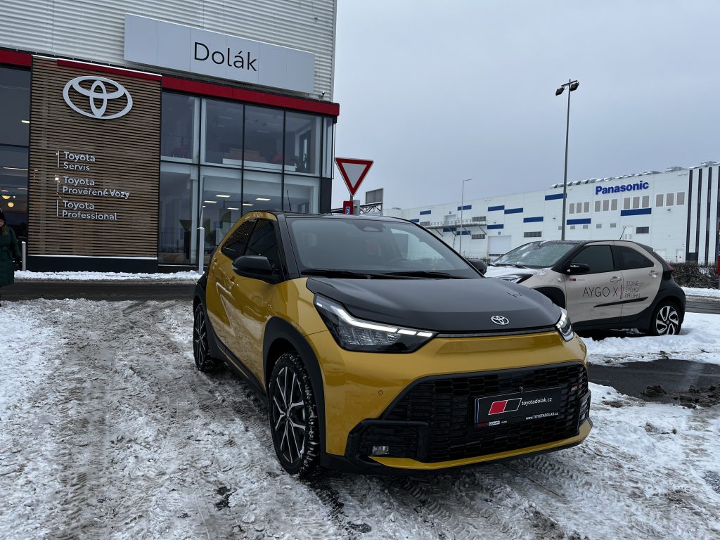 Toyota Aygo 1.5 Hybrid ODBĚR 8/2026