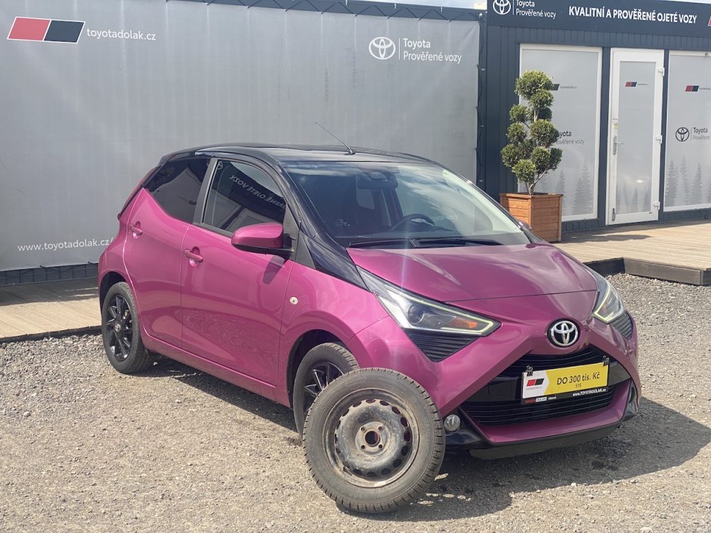 Toyota Aygo 1.0i, ČR-2m, X-cite, automat