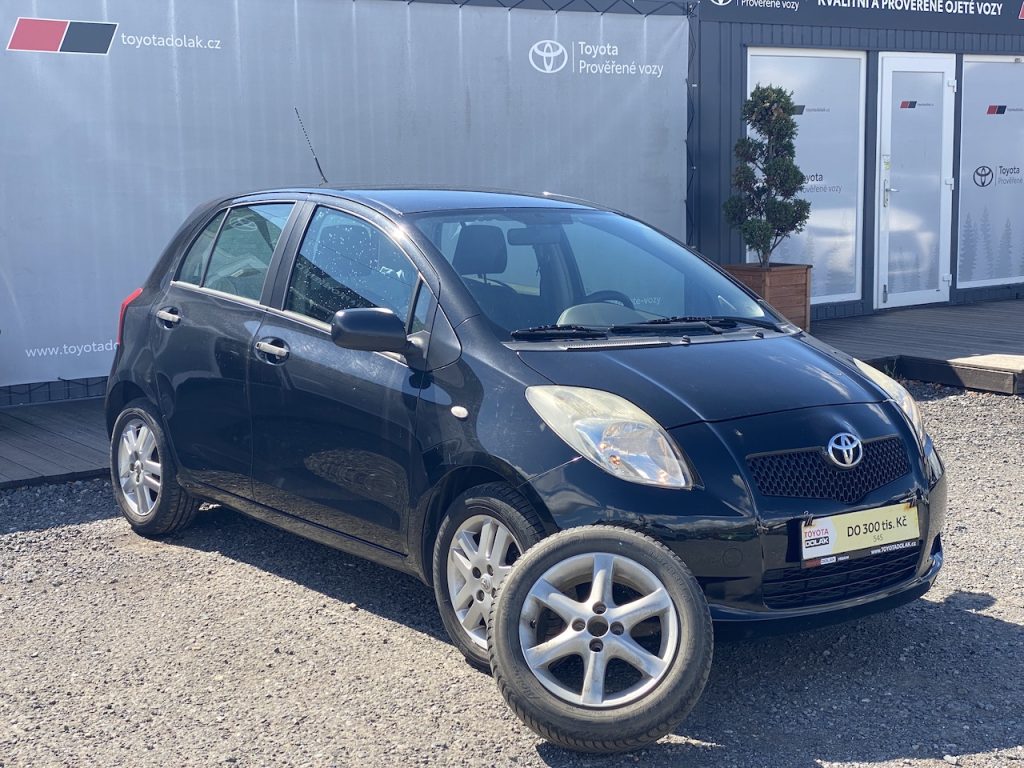 Toyota Yaris 1.3i, ČR, TerraCool, 2x kola