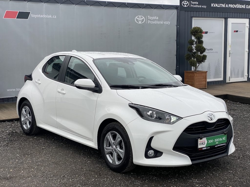 Toyota Yaris 1.5i, ČR-1m, ComTech, záruka